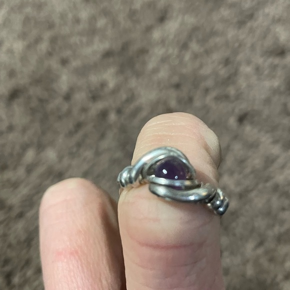 Sterling silver Amythest ring - Picture 2 of 3